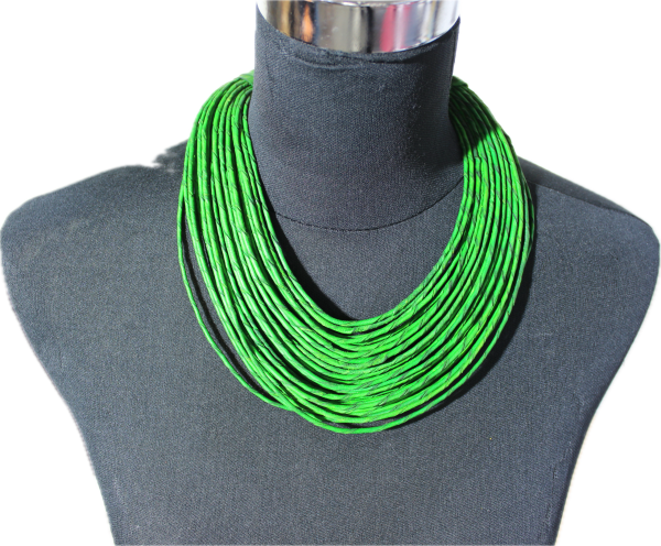 Collier en cordes de cuir superposées - Vert