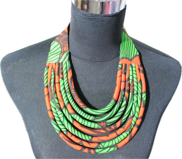 Collier en wax noué - fleurs - vert et orange