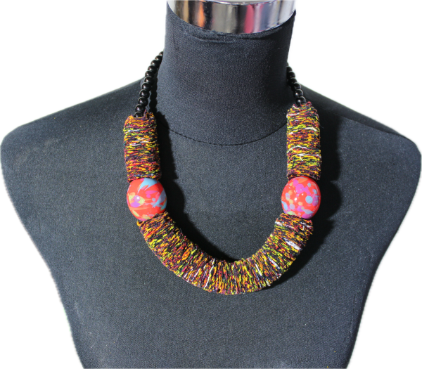 Collier en tissus à grosses perles - rose et orange