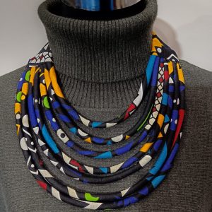 Collier en wax noué - multicolore et noir