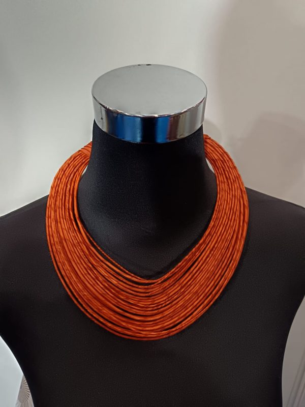 Collier en cordes de cuir superposées - Orange