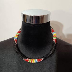 Collier en perles tubulaires tissées - Noir